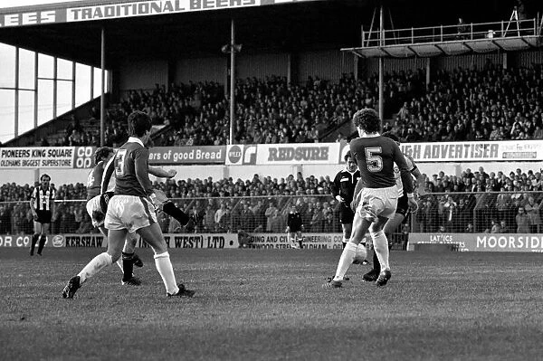 Oldham 3 v. Newcastle United 1. Division 2 Football October 1981 MF04-13-002