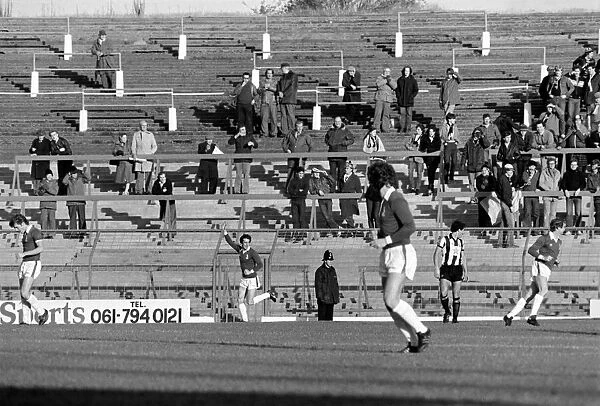 Oldham 3 v. Newcastle United 1. Division 2 Football October 1981 MF04-13-077