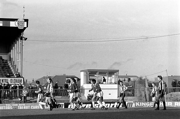 Oldham 3 v. Newcastle United 1. Division 2 Football October 1981 MF04-13-023