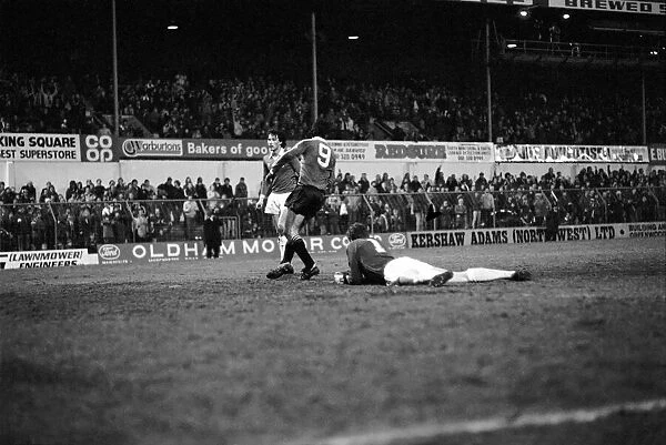 Oldham Athletic v Manchester United. January 1982 MF05-25-006