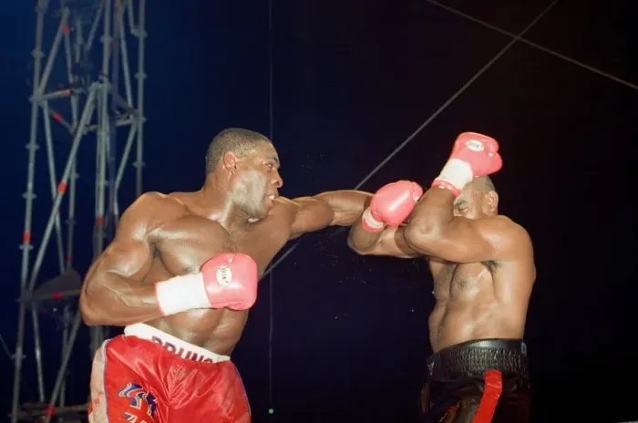 Framed Print : Oliver McCall vs. Frank Bruno, billed as The Empire Strikes Back Framed Print : Oliver McCall vs. Frank Bruno, billed as The Empire Strikes Back