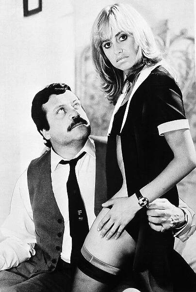 Oliver Reed Film Actor with Sexy Susan George in Venom October 1980