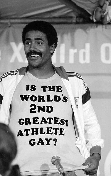 Olympic Games 1984, Los Angeles, USA, Daley Thompson athletic wearing a T Shirt with