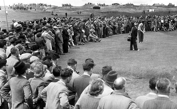 Open Championship, Royal Liverpool Golf Club, Hoylake. Henry Cotton