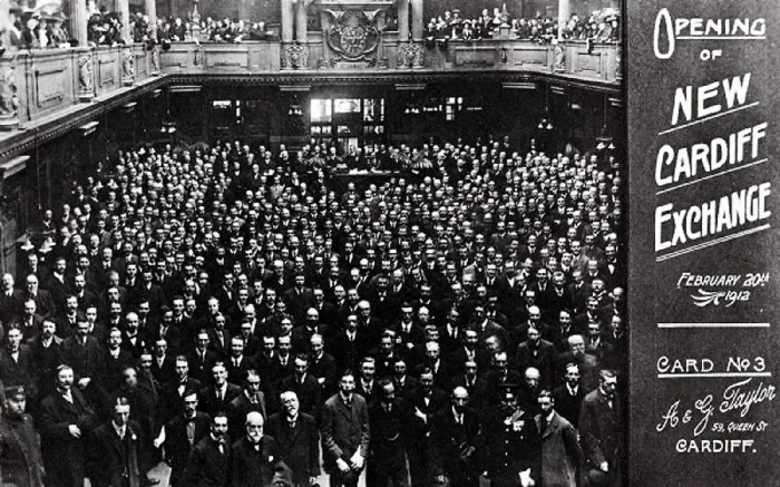 Framed Print : The opening of the Cardiff Coal and Shipping Exchange building, Docks Framed Print : The opening of the Cardiff Coal and Shipping Exchange building, Docks