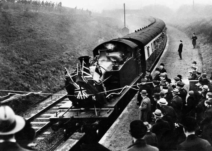 Framed Print : Opening of Hawthorns Station at West Bromwich by the Great Western Railway Framed Print : Opening of Hawthorns Station at West Bromwich by the Great Western Railway