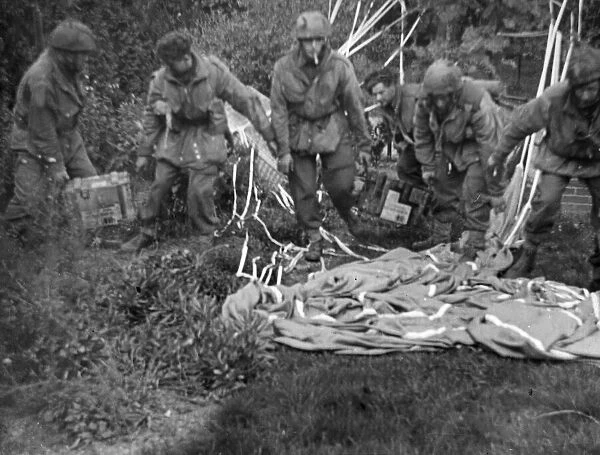 Operation Market Garden 17th - 25th September 1944 British paratroopers close to