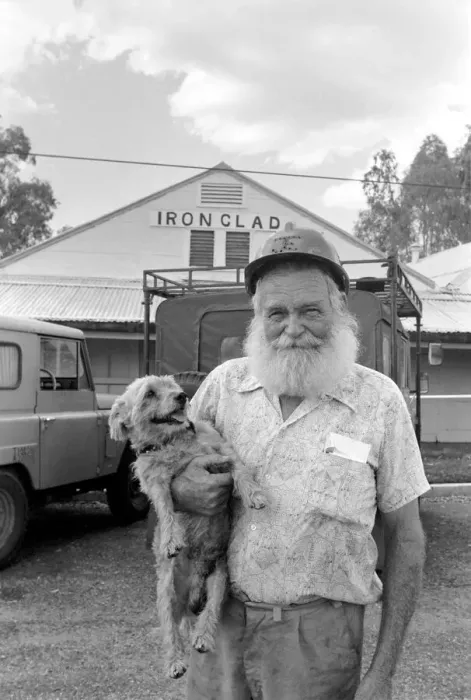 Framed Print : Outback: Rural: Marble Bar Western Australia: 68 year old Ken Macpherson with his 13 year Framed Print : Outback: Rural: Marble Bar Western Australia: 68 year old Ken Macpherson with his 13 year
