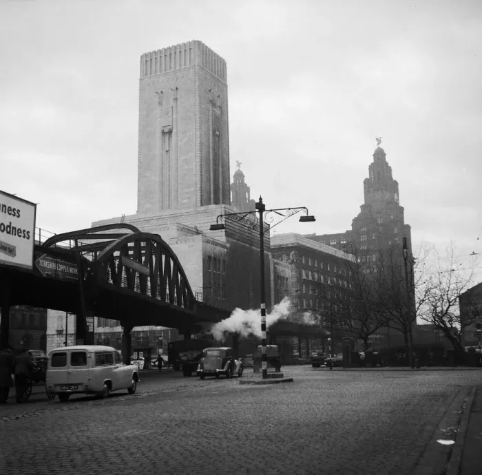 Framed Print : The Overhead Railway Bridge in Liverpool 1955 on the approach to the Liver Building Framed Print : The Overhead Railway Bridge in Liverpool 1955 on the approach to the Liver Building