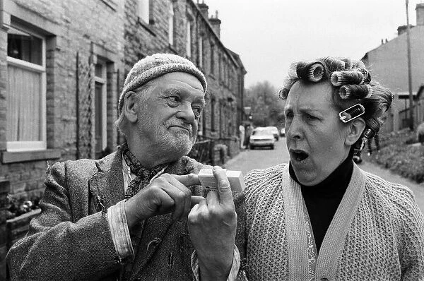 Bill Owen (Compo) and Kathy Staff (Nora Batty) on the set of