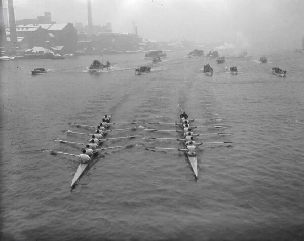 Oxford Cambridge Boat Race 1952 SP 30  /  3  /  1952 C1626  /  1