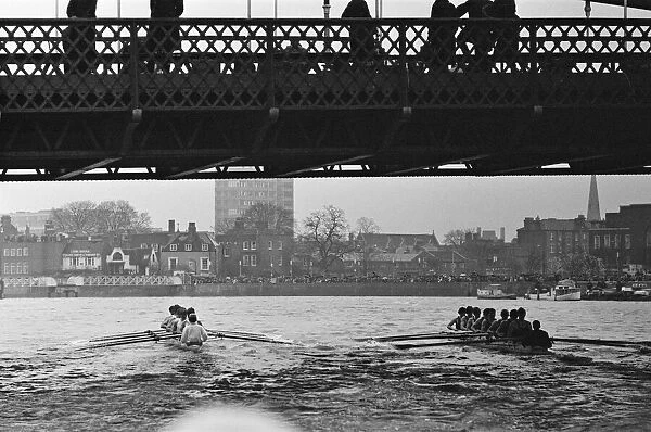 The Oxford verses Cambridge Boat Race, on the River Thames, March 1968