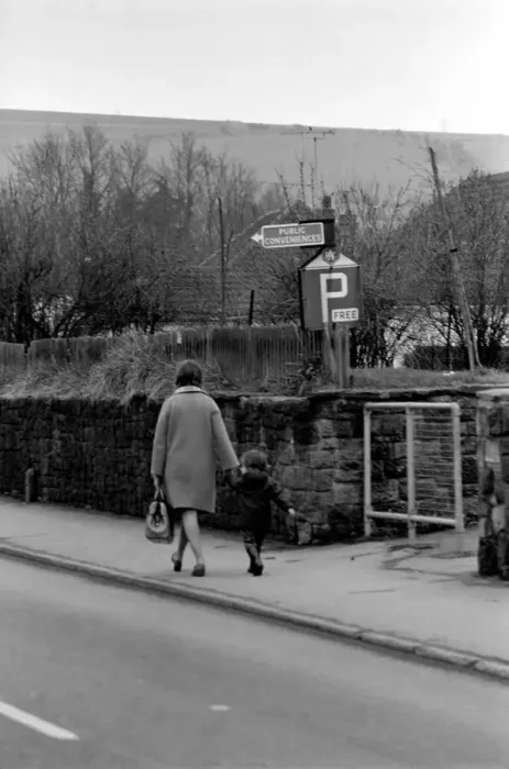 Framed Print : P for free Public Conveniences signs January 1975 75-00173-001 Framed Print : P for free Public Conveniences signs January 1975 75-00173-001