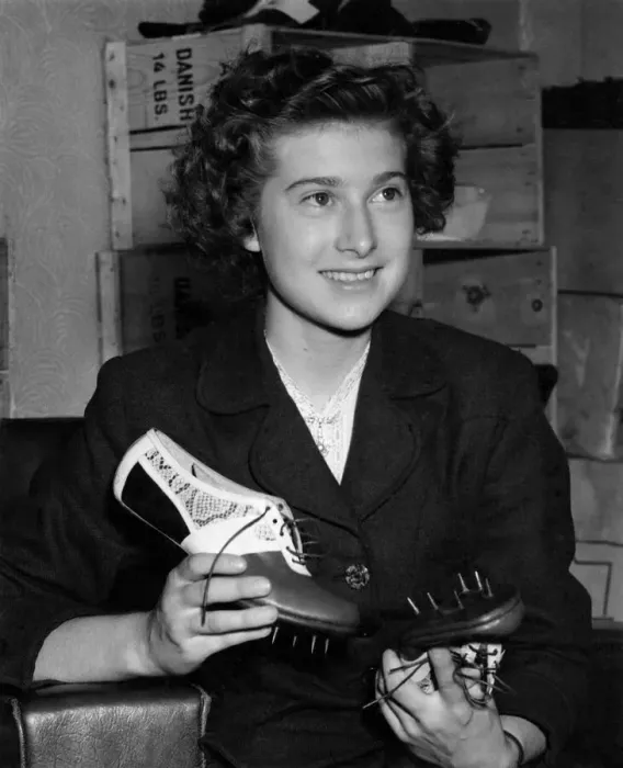 Framed Print : Pamela Seaborne, aged 16 from 59 Bolton Road, Stratford