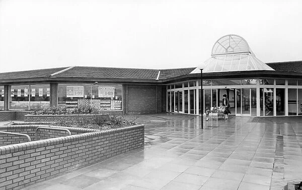 The Parkway Centre in Coulby Newham, Middlesbrough. 23rd April 1986
