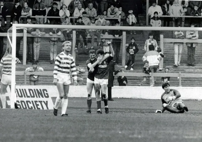 Framed Print : Pat Bonner Celtic goalkeeper 3rd May 1987 Sport football Celtic Packy Bonner