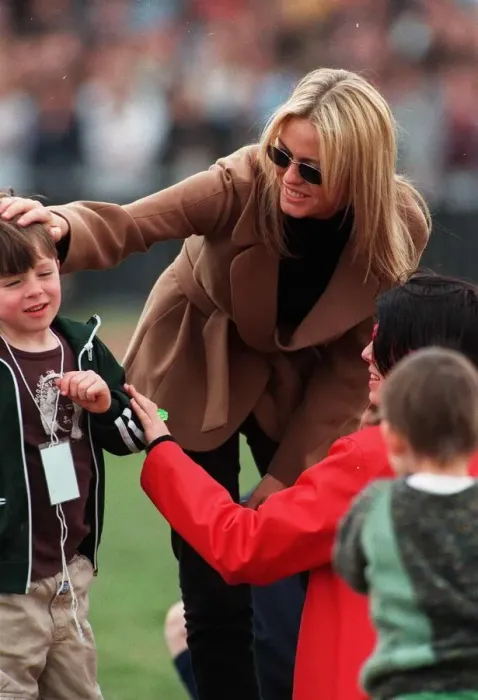 Framed Print : Patsy Kensit the actress on a day out