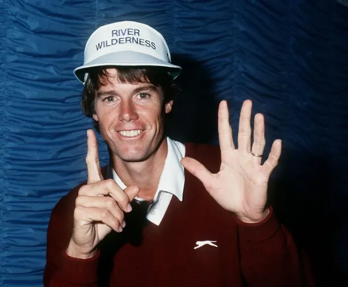 Framed Print : Paul Azinger golfer holding up six fingers July 1987