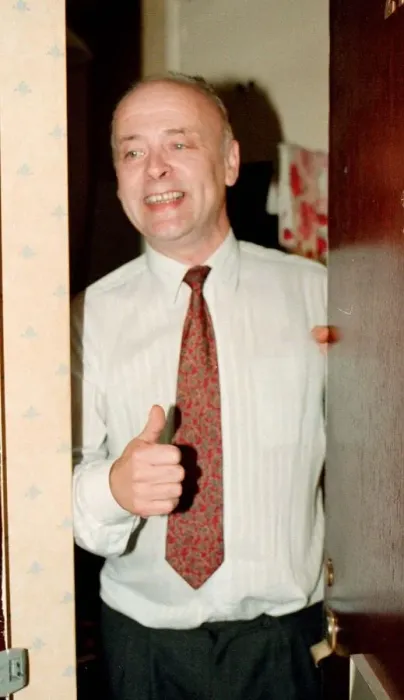 Framed Print : Paul Carter who is suing Mark Thatcher for £8 Million pounds August 1998