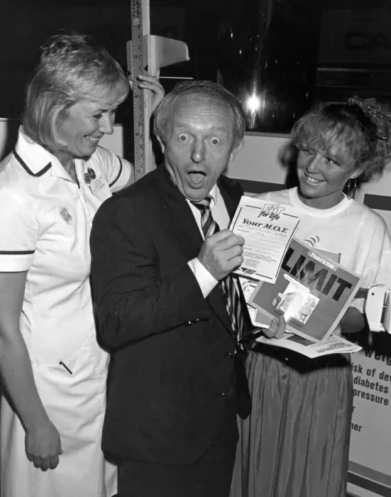 Framed Print : Paul Daniels looking at the South Tees Health Authority fit for life Framed Print : Paul Daniels looking at the South Tees Health Authority fit for life