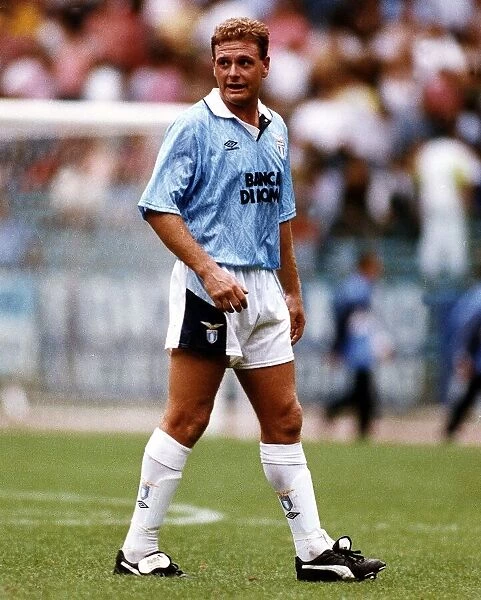 Paul Gascoigne in action for Italian club side Lazio. 31st October 1992