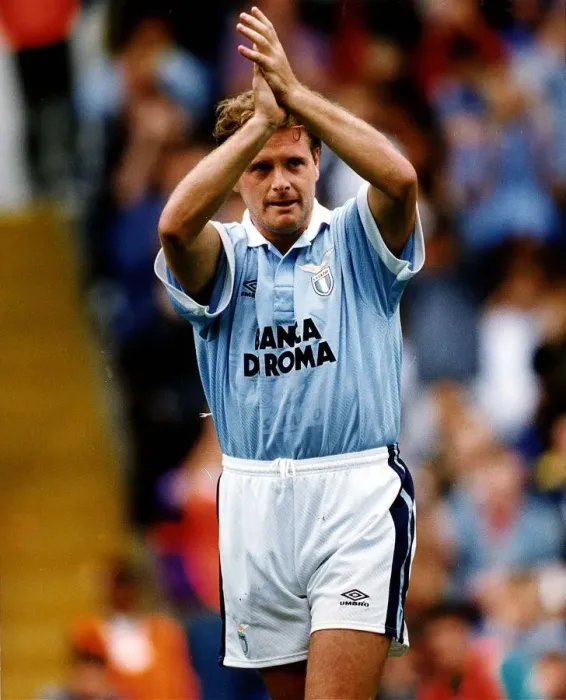 Framed Print : Paul Gascoigne of Italian club Lazio acknowledges the applause of the fans aduring