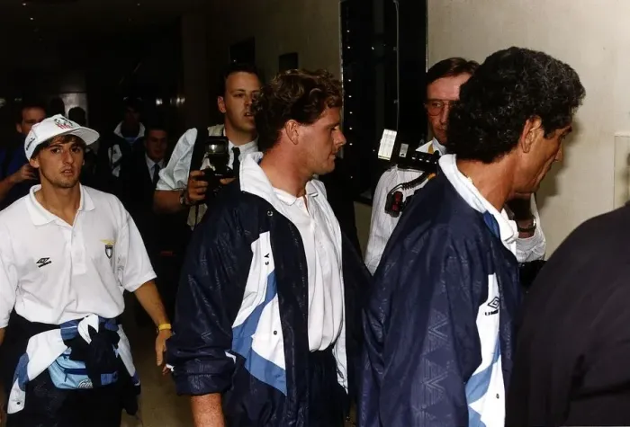 Framed Print : Paul Gascoigne surrounded by phpotographers and reporters after he walked silently out of