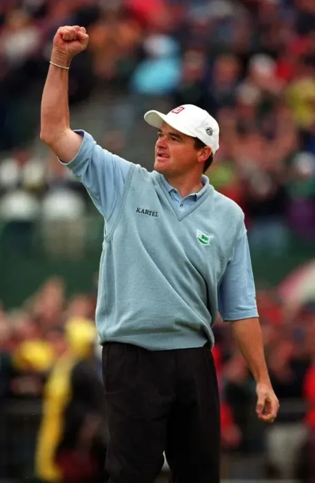 Framed Print : Paul Lawrie celebrates on the 18th Green July 1999 at the British Open Golf Framed Print : Paul Lawrie celebrates on the 18th Green July 1999 at the British Open Golf