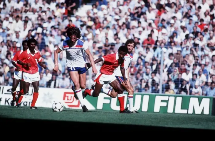 Framed Print : Paul Mariner of England during football World Cup 1982 running with ball England 1 Framed Print : Paul Mariner of England during football World Cup 1982 running with ball England 1