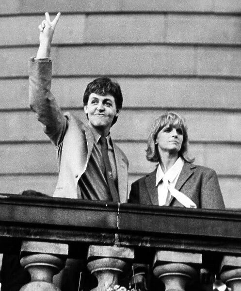 Paul McCartney awarded the title of Honorary Freedom of the City of Liverpool