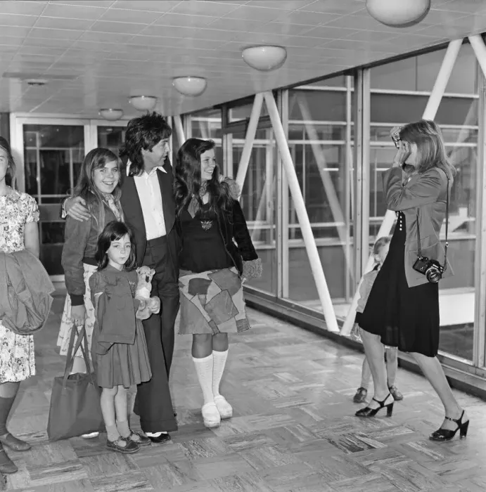 Framed Print : Paul McCartney and family leave London Heathrow Airport for a week long holiday in New