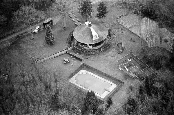 Paul McCartneys house in the woods near Peasmarsh in Sussex. 31st January 1982
