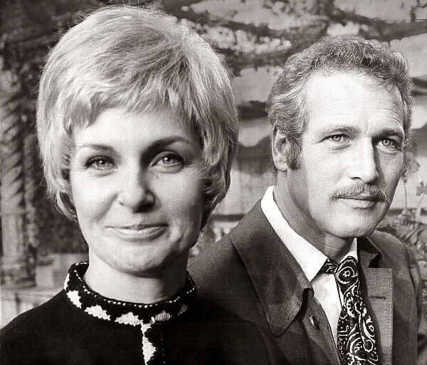 Paul Newman and his wife Joanne Woodward -October 1969 Pictured at press conference