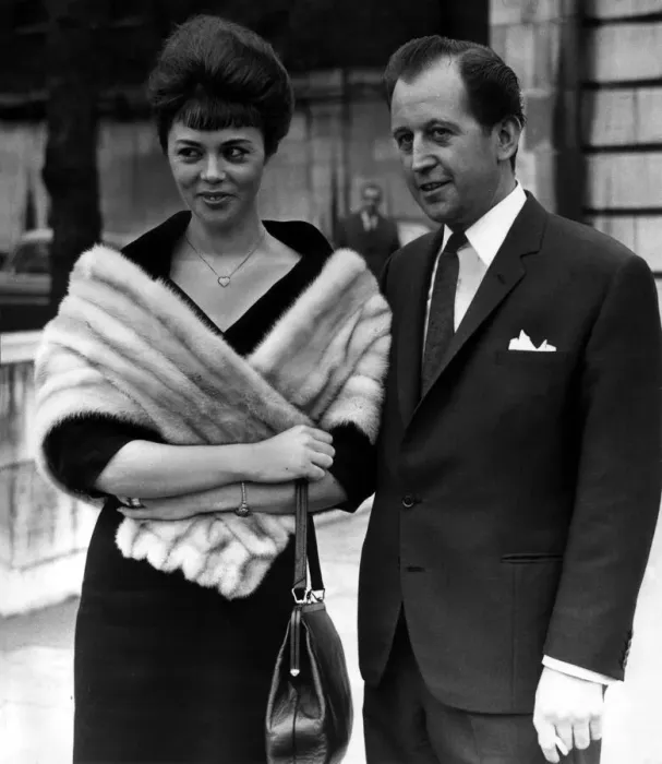 Framed Print : Paul Raymond with wife April 1961 Framed Print : Paul Raymond with wife April 1961
