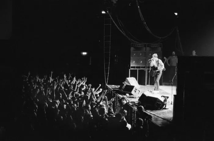 Framed Print : Paul Weller, and his band, The Jam, pictured during their final ever gig in 1982 Framed Print : Paul Weller, and his band, The Jam, pictured during their final ever gig in 1982