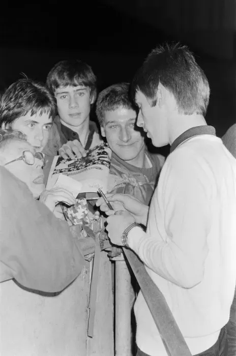 Framed Print : Paul Weller, and his band, The Jam, pictured during their final ever gig in 1982 Framed Print : Paul Weller, and his band, The Jam, pictured during their final ever gig in 1982