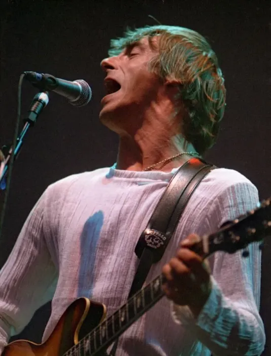 Framed Print : Paul Weller headlines at the Phoenix Festival, Long Marston Airfield, near Stratford Framed Print : Paul Weller headlines at the Phoenix Festival, Long Marston Airfield, near Stratford