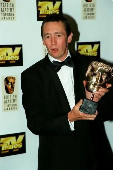 : Paul Whitehouse Comedian May 98 Holding his Bafta award he received for The Fast : Paul Whitehouse Comedian May 98 Holding his Bafta award he received for The Fast