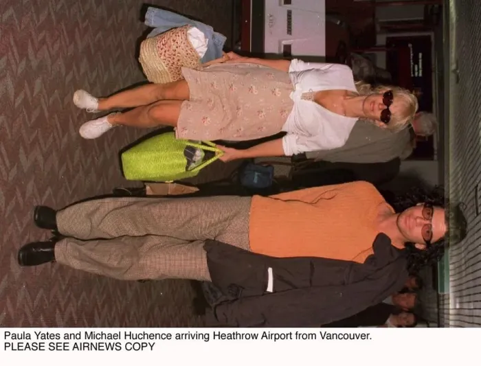 Framed Print : Paula Yates TV Presenter and Michael Hutchence singer arrive at Heathrow from Vancouver Framed Print : Paula Yates TV Presenter and Michael Hutchence singer arrive at Heathrow from Vancouver