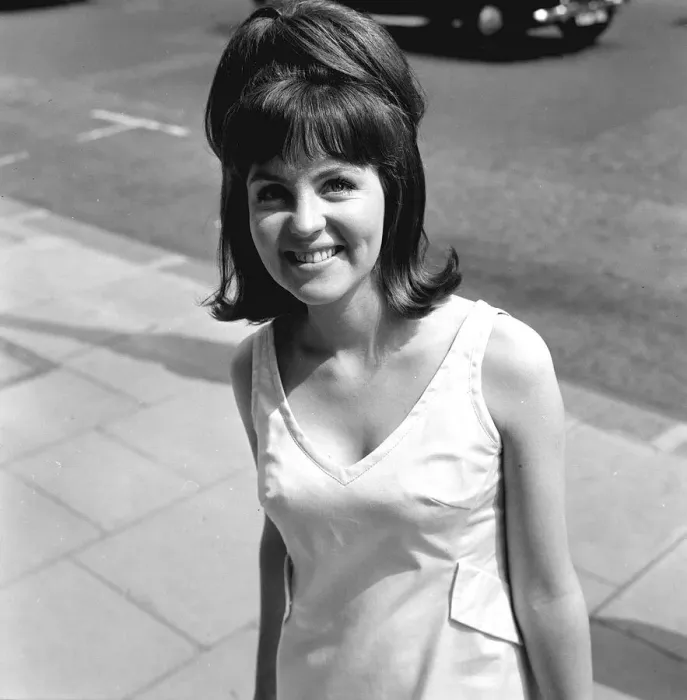 Framed Print : Pauline Collins actress June 1965 Y2K Framed Print : Pauline Collins actress June 1965 Y2K