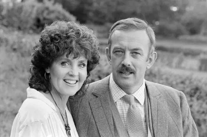 Framed Print : Pauline Collins and Roy Marsden on the set of The Black Tower'in Norfolk Framed Print : Pauline Collins and Roy Marsden on the set of The Black Tower'in Norfolk