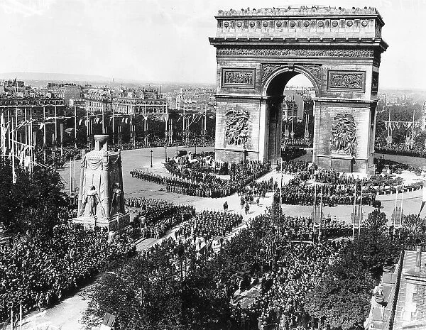 Peace Celebrations in Paris Procession at Arc de Triomphe