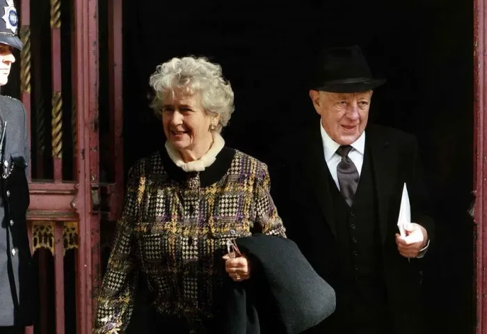Framed Print : Peggy Ashcroft Actress with actor Alec Guinness October 1989 Framed Print : Peggy Ashcroft Actress with actor Alec Guinness October 1989
