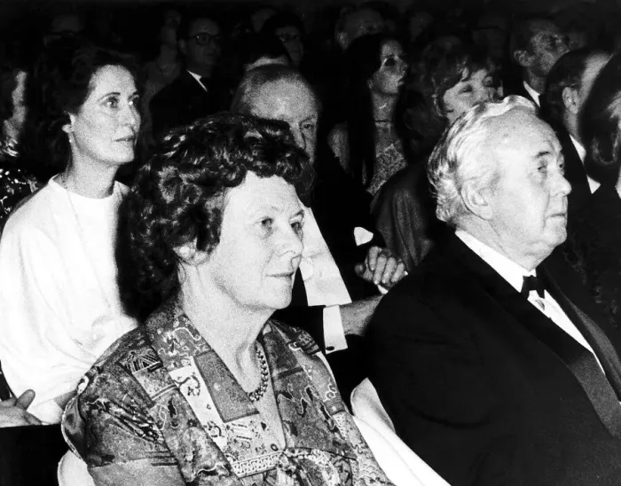 Framed Print : Peggy Fields sister of Lady Marcia ex-secretary to Harold Wilson sitting behind Sir
