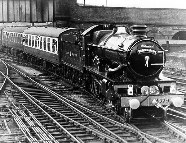 The Pendennis Castle glides into Chester Station. The train had been chartered to give a