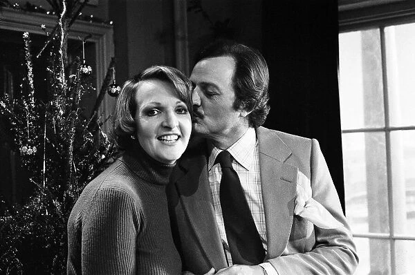 Penelope Keith and Peter Bowles filming the Christmas episode of '