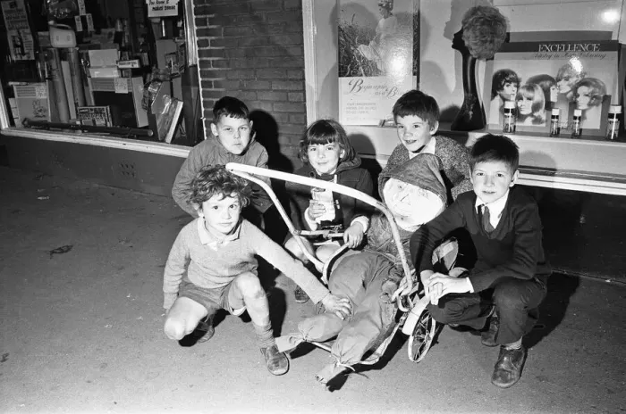 Framed Print : Penny for the guy. Children on the streets of Reading collecting money with