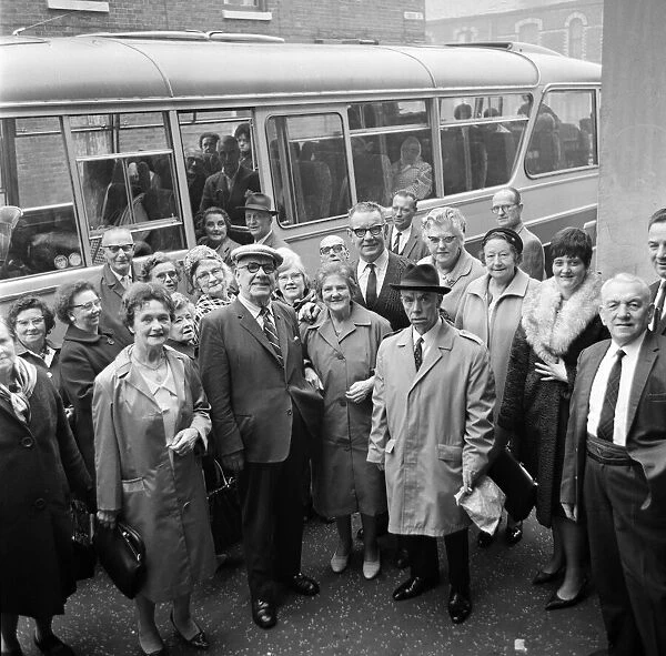 Pensioners coach trip to Blackpool, organised by customers of the Shrewsbury Hotel