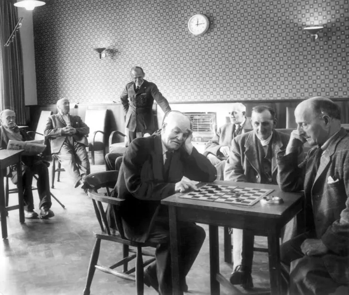 Framed Print : Pensioners playing chequers in a moment of relaxation at the Church Army recreation Framed Print : Pensioners playing chequers in a moment of relaxation at the Church Army recreation