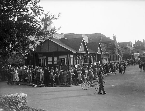 People queueing for buses in Wakefield Road, Richmond, London. 6th June 1949